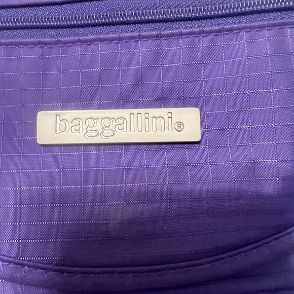 PURPLE ADJUSTABLE BAGGALLINI - NYLON CROSSBODY BAG - Picture 9 of 9